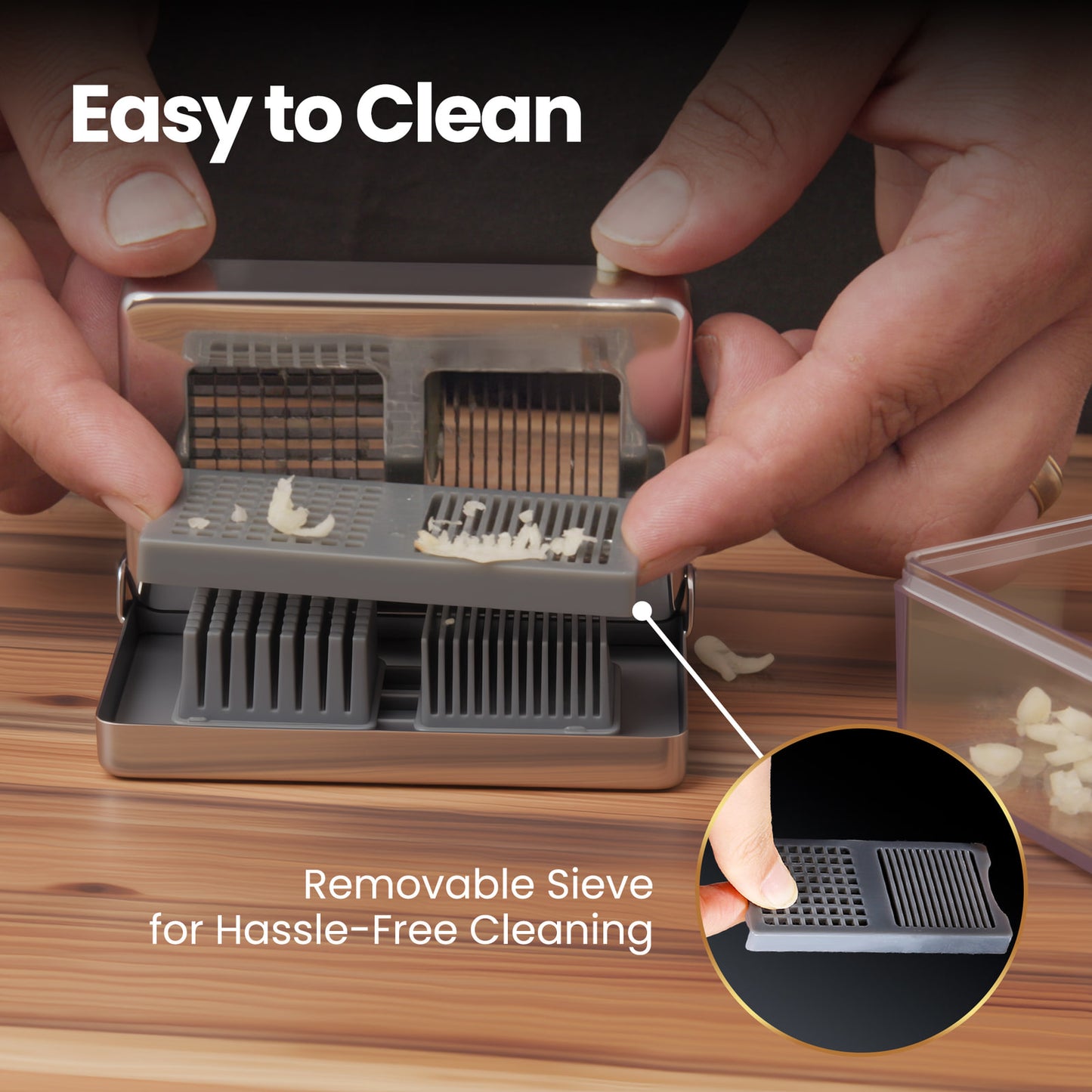 Easy to clean, with a removable sieve