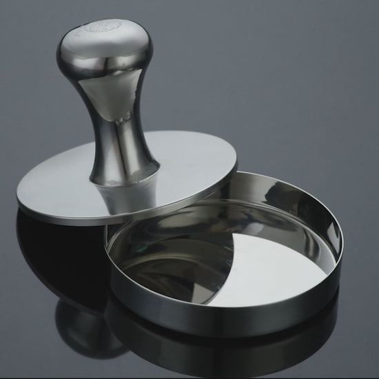 Burger Patty Maker demo: shaping and pressing a patty